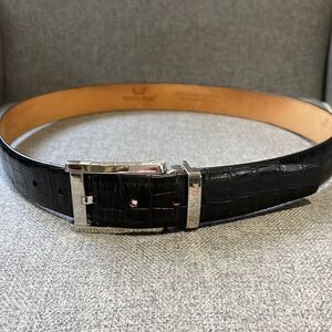 The White Ball Belt, genuine Italian leather handmade in Italy fits sizes 28-34